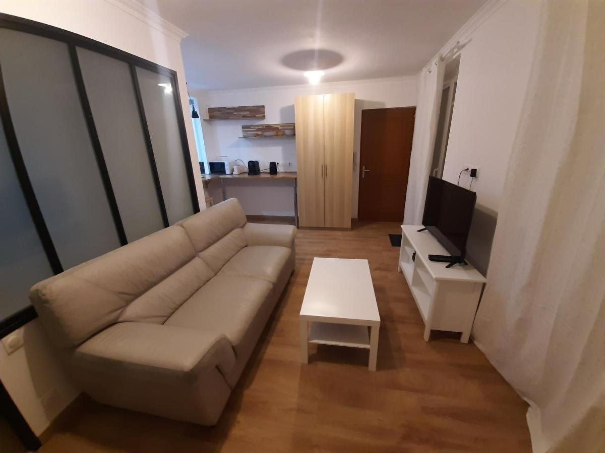 Appartement 2 Pieces, Proche Rer, Bus Et Chateau Rambouillet Exterior foto